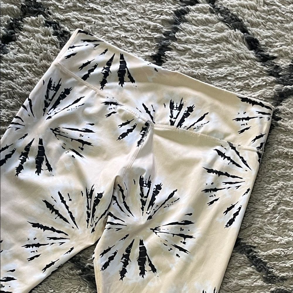 NWOT Women's Nike One Luxe Resort Mid-Rise 7/8 Cream Leggings XL Gym Training - Picture 8 of 11